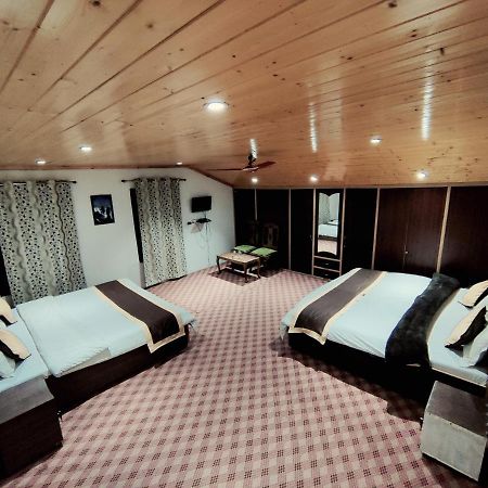 Sheesha Residency Hotel Srinagar  Ngoại thất bức ảnh