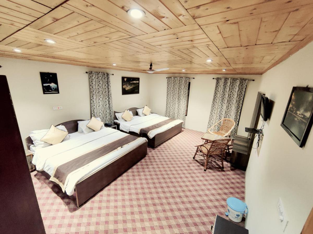 Sheesha Residency Hotel Srinagar  Ngoại thất bức ảnh
