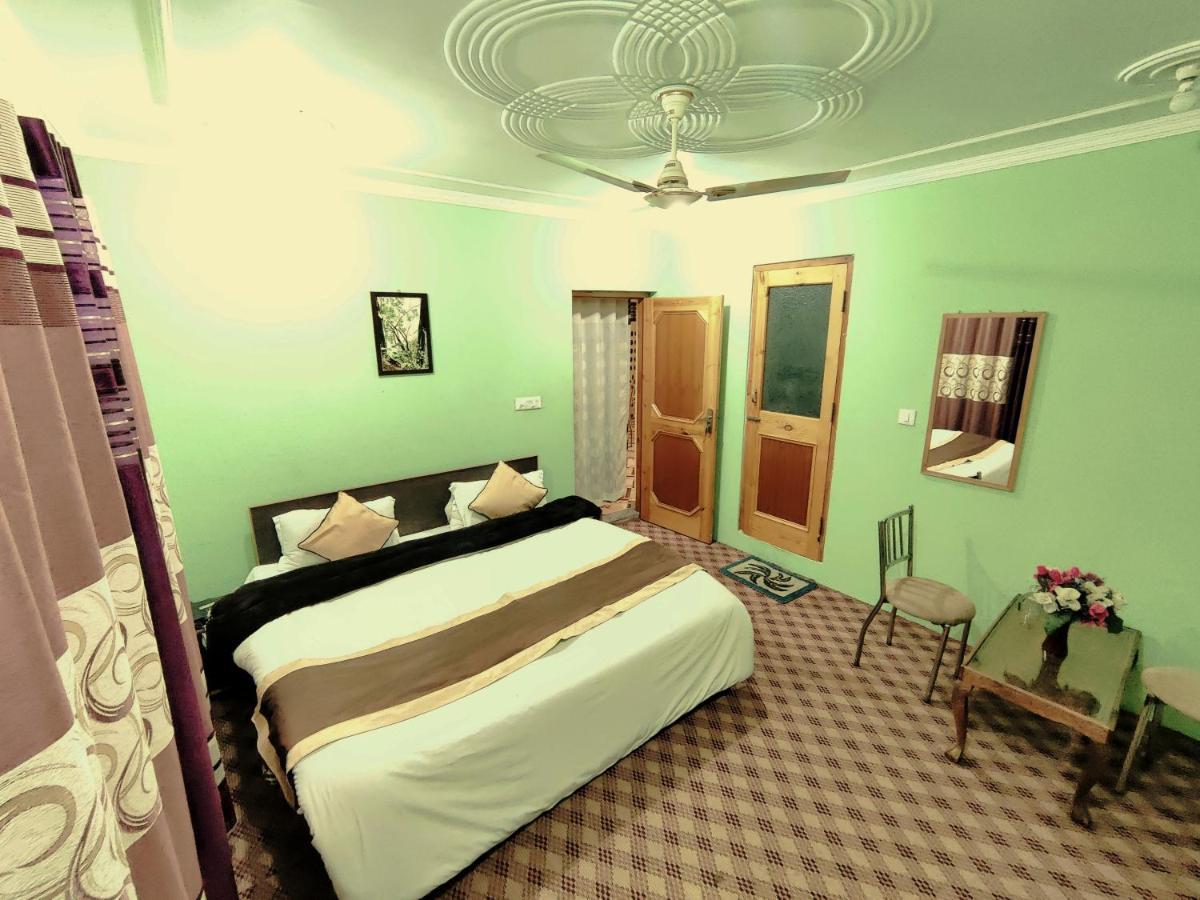 Sheesha Residency Hotel Srinagar  Ngoại thất bức ảnh