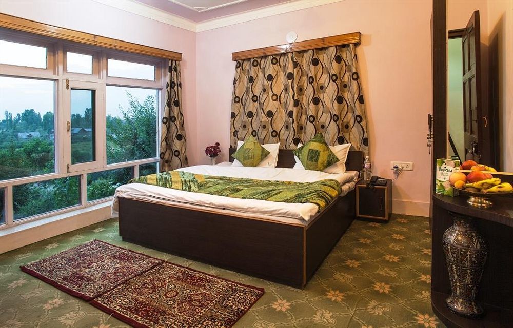 Sheesha Residency Hotel Srinagar  Ngoại thất bức ảnh