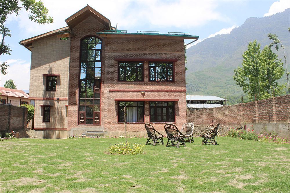 Sheesha Residency Hotel Srinagar  Ngoại thất bức ảnh