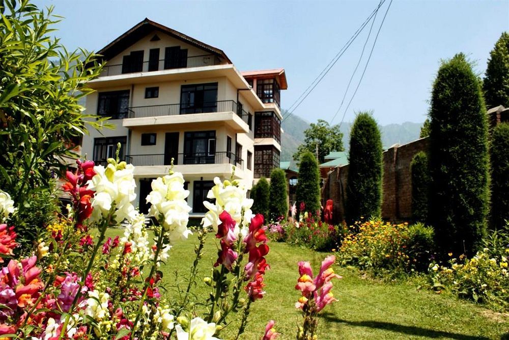 Sheesha Residency Hotel Srinagar  Ngoại thất bức ảnh